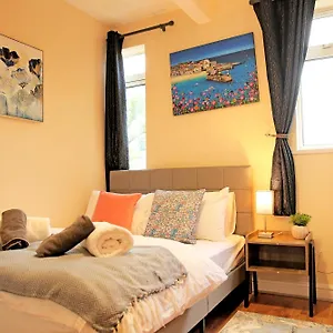 Ensuite Near Luton Station Luton (Bedfordshire)