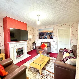 Cozy Near Luton Station, Mall And Luton Airport 10 Min Luton (Bedfordshire)